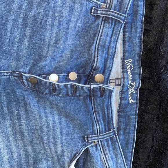 Universal Thread jeans - Picture 2 of 6